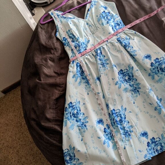 NWOT! Structured Retro Floral A-line Dress Sisjuly - Picture 3 of 10